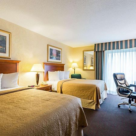 Quality Inn And Conference Center I-80 Grand Island Doniphan Exteriör bild