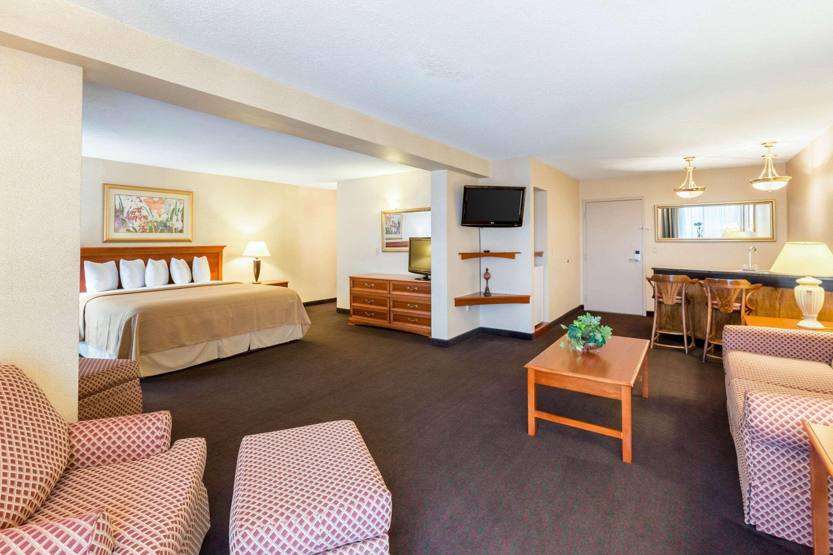 Quality Inn And Conference Center I-80 Grand Island Doniphan Exteriör bild