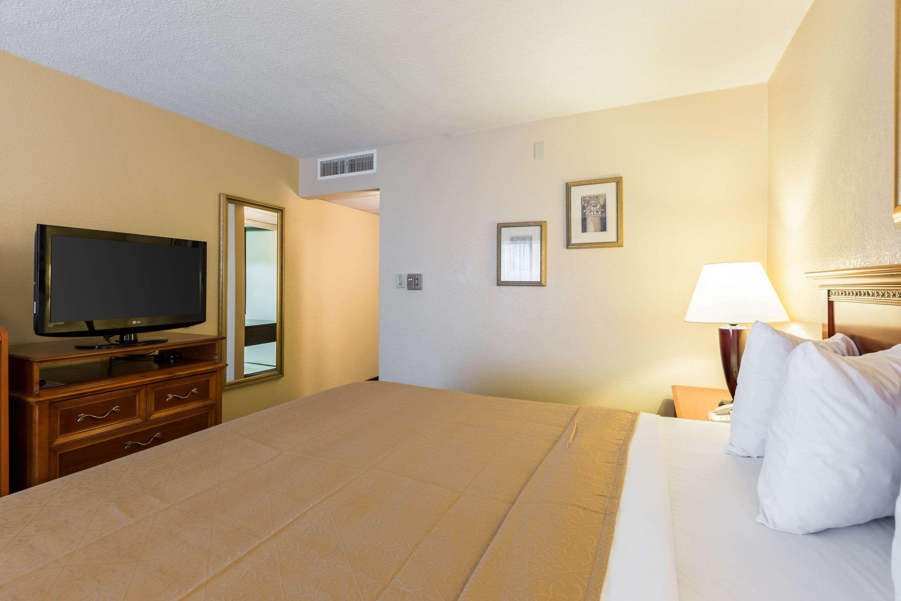 Quality Inn And Conference Center I-80 Grand Island Doniphan Exteriör bild