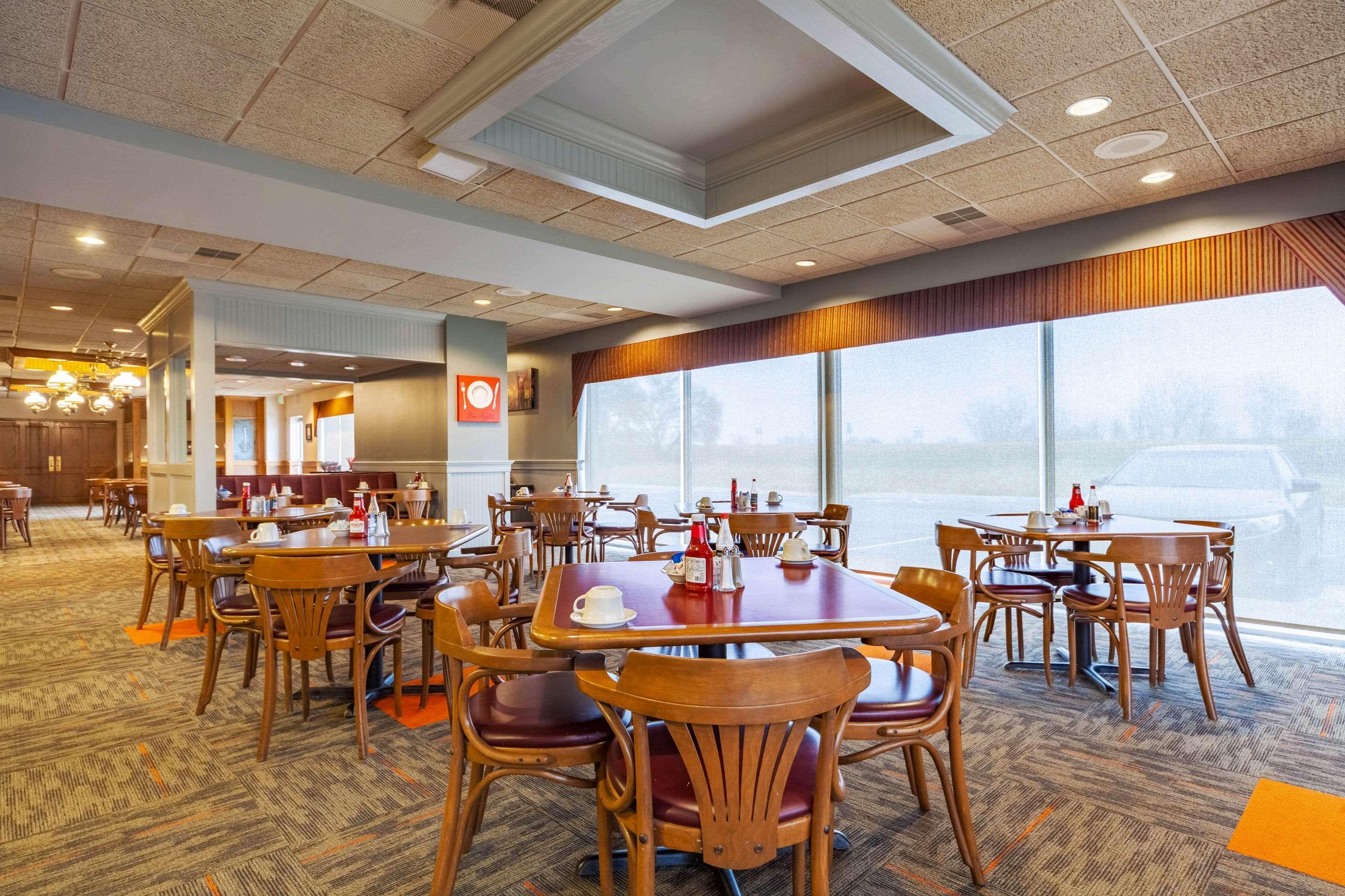 Quality Inn And Conference Center I-80 Grand Island Doniphan Exteriör bild