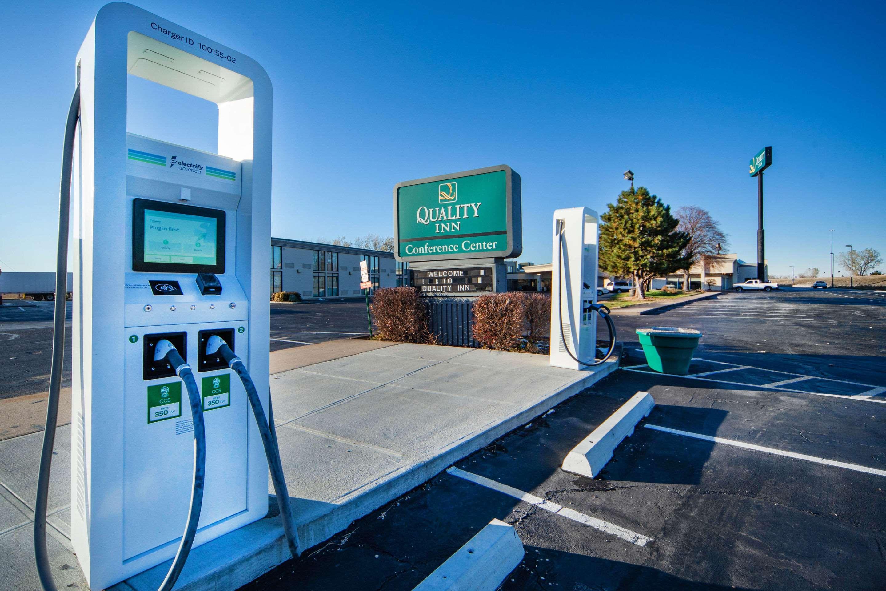 Quality Inn And Conference Center I-80 Grand Island Doniphan Exteriör bild